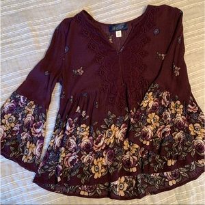 Like new francesca’s top